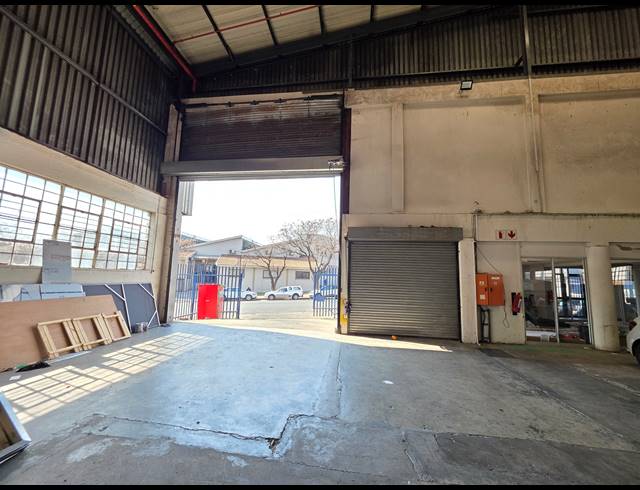 3,578M² WAREHOUSE TO LET IN BOOYSENS